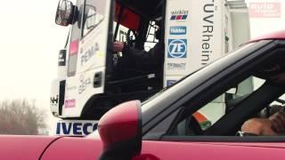 IVECO Stralis vs. Alfa Romeo 4C