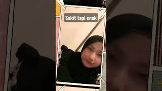Hijab cantik meringis kesakitan tapi enak