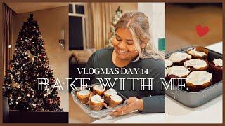 Vlogmas Day 14 - Let's Make Red Velvet Cupcakes  | Ash Edward