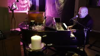 Jeff Burkett as Billy Joel 540