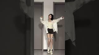  Dance Cover #4713 | Beautiful Chinese Girl Perform the Latest Dance Trend 