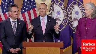 BREAKING NEWS: House Democratic Leaders Hold Press Briefing After Only One Democrat Votes For CR