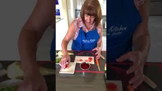 Peaches with Alchermes - Assembling them with Adelina