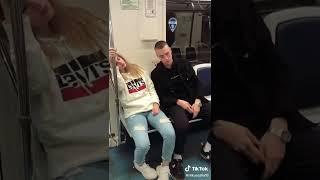 Спим на девушках пранк в метро/ Prank