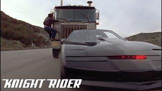 Michael und K.I.T.T vereiteln einen Überfall | Knight Rider Deutschland