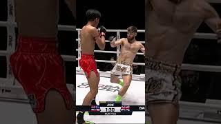 Aliff chiếm thế thượng phong ngay từ hiệp đầu, sử dụng lợi thế chiều dài