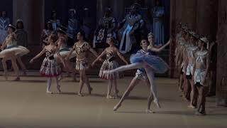 Anna Nikulina and Dmitriy Smilevsky in ballet in ballet La Fille Du Pharaon