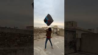 Itna payara guda pakr lia  #short #kiteflying #youtubeshorts