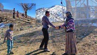 The story of a young man's love for a nomadic widow andtaking food for childrenin the coldmountains