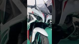 Finally Aa Gayi 2025 Bajaj RS 200 Showroom Mein #bajaj #pulsar #rs200
