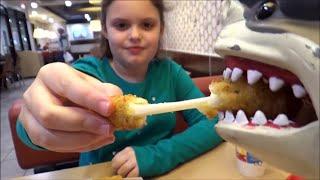 Feeding My Pet Shark McDonald's Chicken Nuggets Happy Meal Big Mac & Fries ToyFreaks