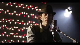 Travis Meadows - Sideways [Live Acoustic Performance]