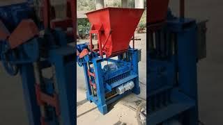 China's simple manual cement brick machine equipment is being tested
