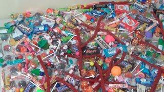 Opening a lot of Candy SOO MANY ! CANDY EXPLOSION Много сладостей и конфет