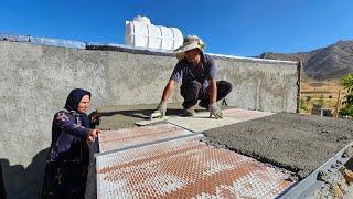 Single mother covers her house with concrete with the help of a generous man