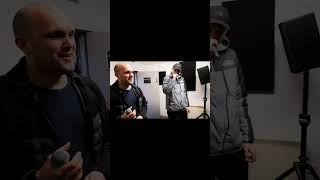 MC Banks, Simpson & Gaz Aim, warming up for the session 