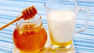 Drink Milk Mixed With Honey Before Bed, You Will NOT Believe The Results!