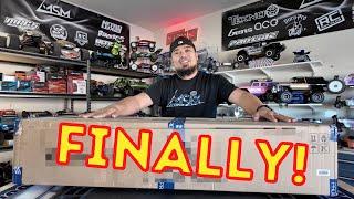 I HAVE BEEN LOOKING FORWARD TO THIS RC REVIEW! | Proboat Sonicwake v2 FAST RC BOAT