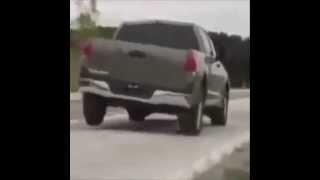 Twerk Yapan Kamyonet