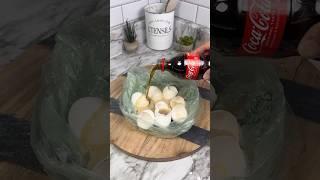 This Weird Eggshell and Soda Trick Cleans Pans Instantly! #diy #cleaning