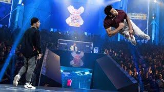 They go ALL OUT l B-Boy Issei vs B-Boy Willy | @RedBullBCOne  World Final 2017 | Top 16