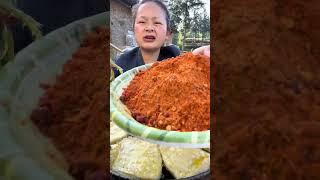 Hometown Features: Call for the hometown food. It’s delicious and can’t stop. Chili noodles