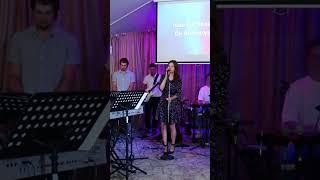 Воду в вино превратил, церковь Эммануил Алматы #worship #shorts