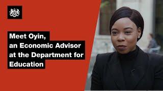 Meet Oyin - An Economic Advisor at DFE