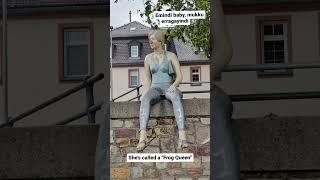 A sculpture called Frog Queen! Interesting Nose