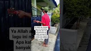 Pengamen bersuara merdu