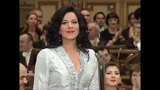 Angela Gheorghiu - Vissi d'arte (Romanian Athenaeum)