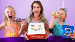 Trying Treats From 2019 Munchpak Subscription Box!