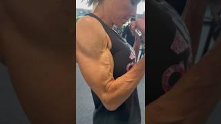 Girls with Guns - bicep curl finisher  #muscle #biceps #arms #shorts #mom #fitness #curls