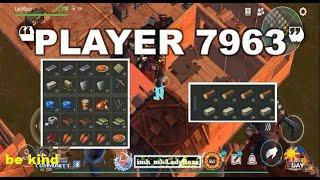 "PLAYER 7963" using small box to block - Last Day On Earth: Survival