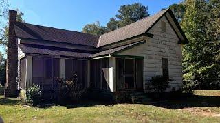 EXPLORING 150 YEAR OLD RURAL FARM HOUSE!