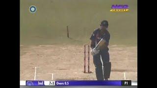 Mitchell Johnson clean bowled Sehwag and Gambhir