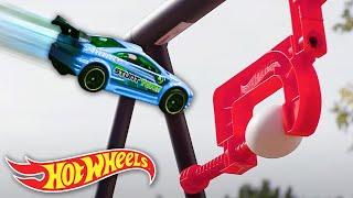 ULTIMATE SCIENCE LABS TEST AND TRACK HACKS! + More Videos for Kids | Hot Wheels