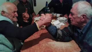 ხელის გადაწევა