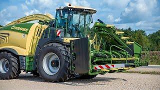 A world first from KRONE: Integrated front guard for maize headers