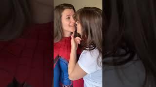 Spider-Girl KISS #maryjane  #kiss #girl #girlfriend #women #lgbt #lesbian #romantic #spiderman