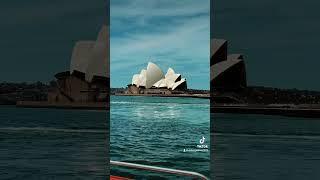 Ferry from Taronga Zoo to Circular Quay (Sydney Australia)