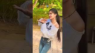 Kanan pendari zoo me masti.....