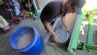 HOW TO MAKE PIG FEED - SIMPLE FORMULA - UNDER 3MINS