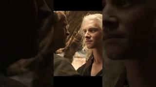 Jorah prevents Viserys from stealing Dany's eggs. #gameofthrones #viserystargaryen #jorahmormont