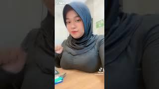 hijab seksi lagi pamer lato lato