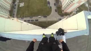 BASE jump. Прыжок с 17 этажного дома.