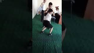 Sho'k qiz yechindi