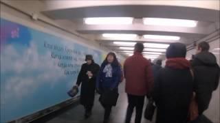 Walking in Moscow Russia Москва Подземный Underground Towards Red Square Many Peope