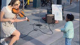 Woman HUGGED ME during Ukrainian song on my street performance!!!