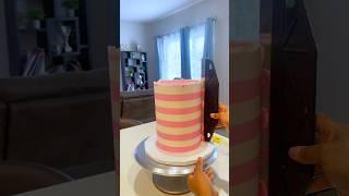 "LEARN THE SIMPLE WAY TO MAKE A STRIPED CAKE!"#cakeshorts #stripecake #cakemaking